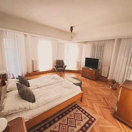 פרדיאל Pine Peak Apartments מראה חיצוני תמונה