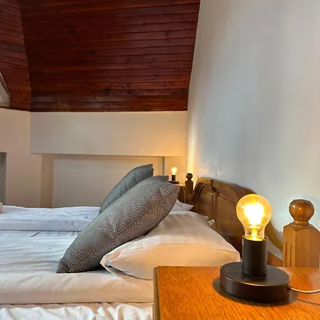 פרדיאל Pine Peak Apartments מראה חיצוני תמונה