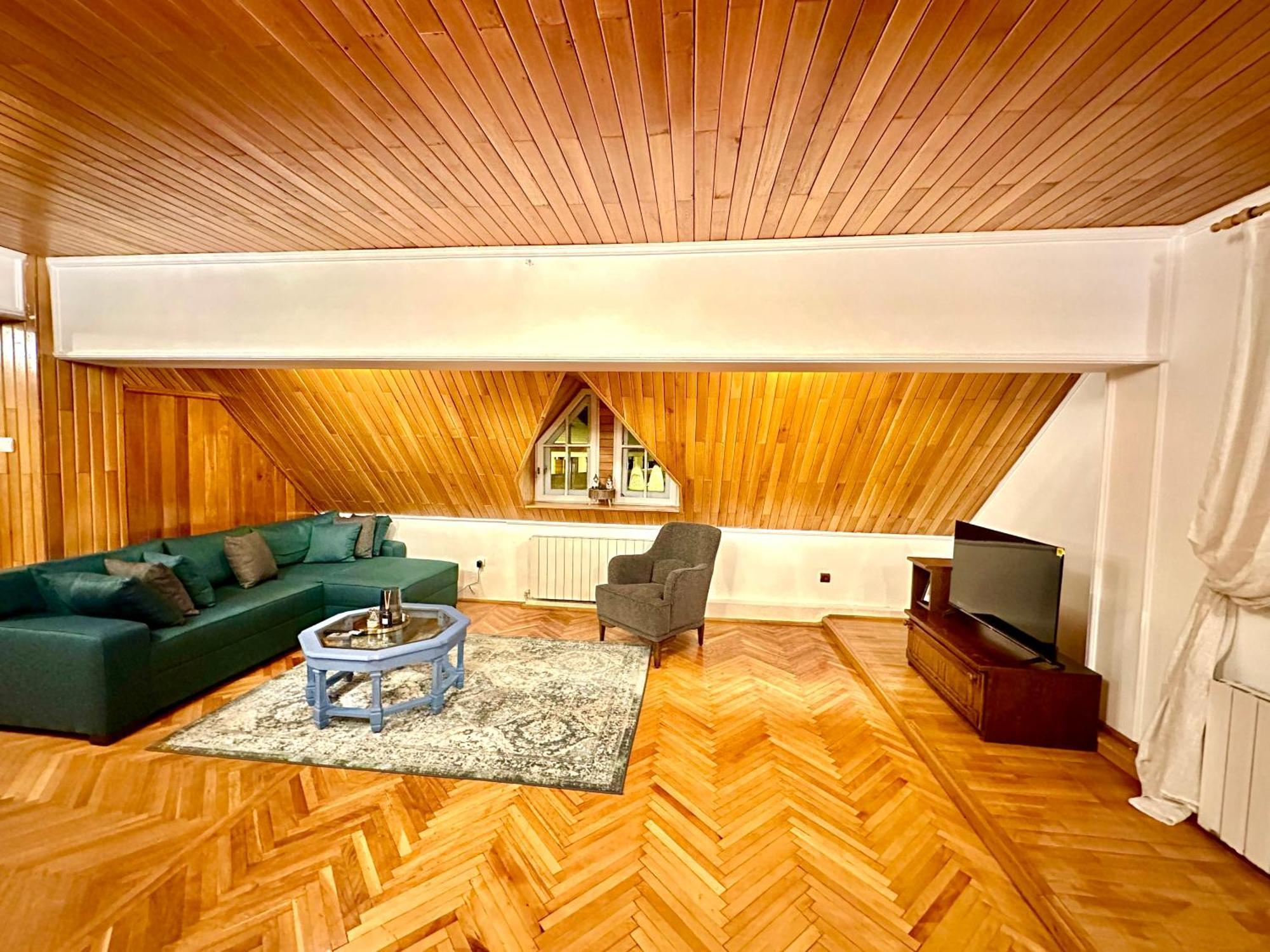 Pine Peak Appartement Predeal